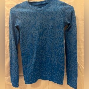 LULULEMON long sleeve